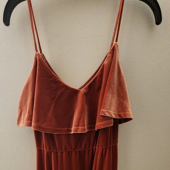 June & Hudson Dresses & Skirts - June & Hudson Velvet Midi Dress. Size M.